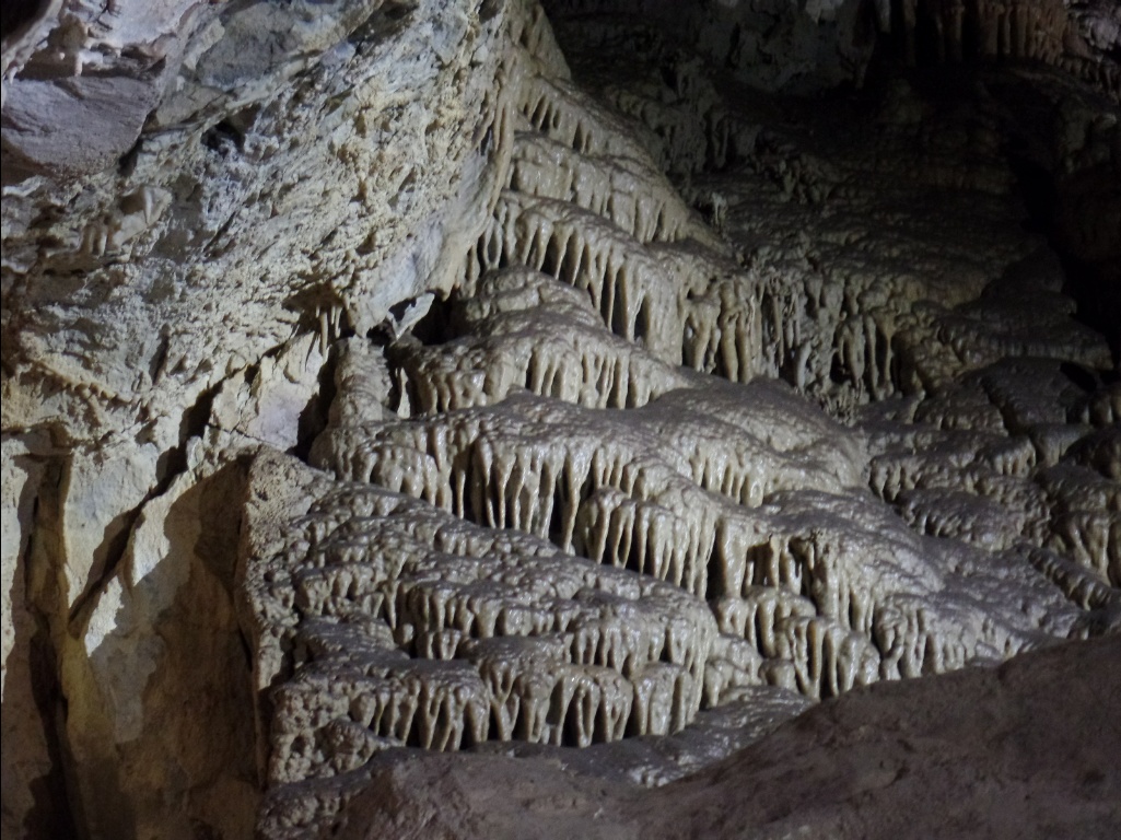 9768-Lewis&Clark-Caverns-2015